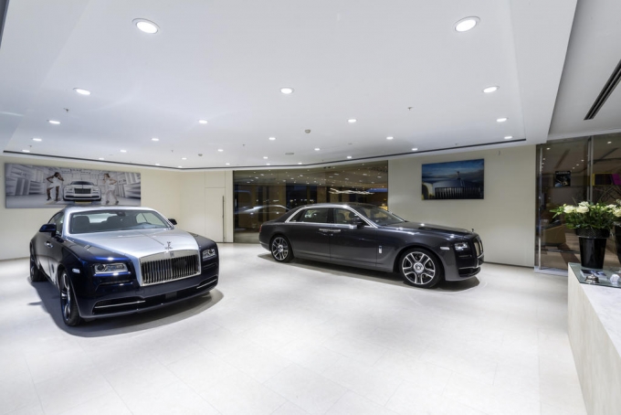 Rolls-Royce Motor Cars showroom Praha