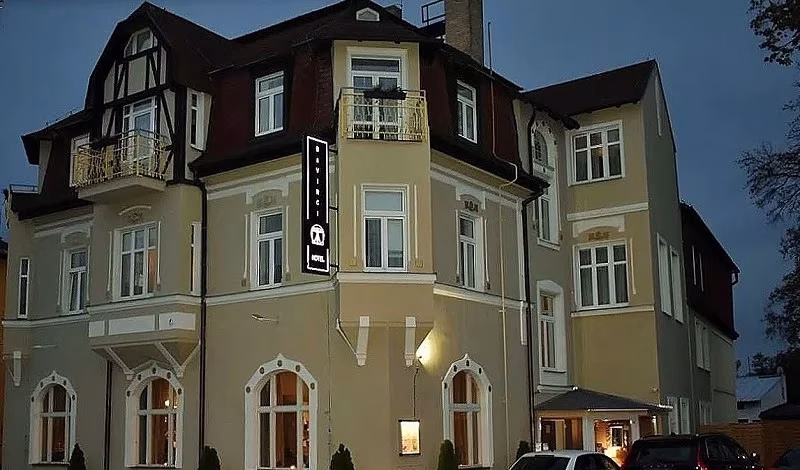 Exkluzivní Hotel DaVinci v srdci Mariánských Lázní: luxus, relaxace a historický šarm - foto 1 | brand photo