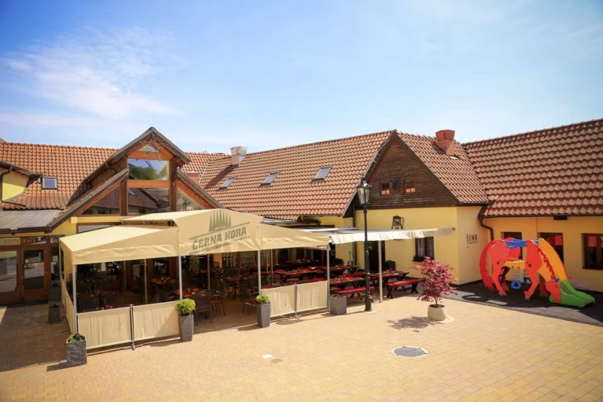 Hotel Sladovna: Provoněné léto plné relaxace a klidu - foto 1 | brand photo