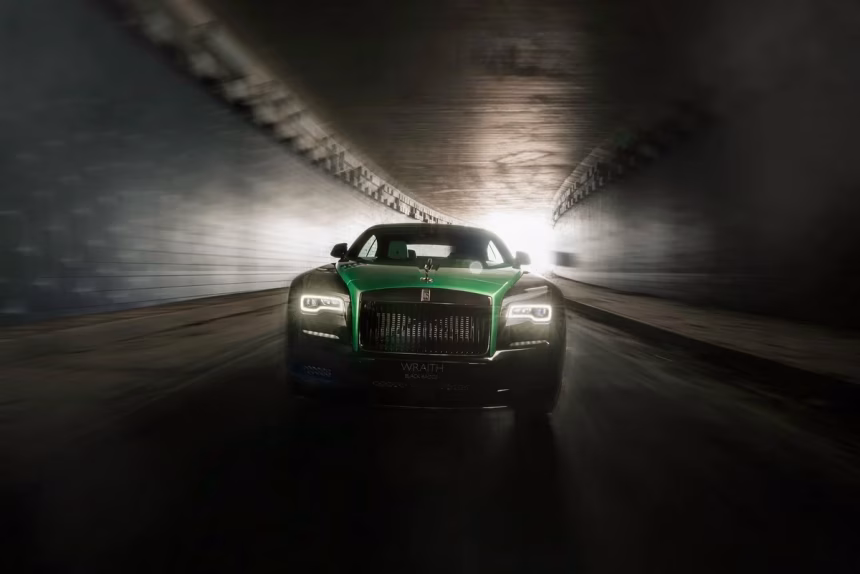 KLIENTI ROLLS-ROYCE HLEDALI V ROCE 2020 ÚTĚCHU V ZAKÁZKOVÝCH VOZECH - foto 1 | brand photo