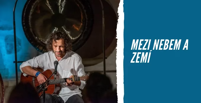 koncert slovenského hudebníka MAOKA "Mezi nebem a zemí".