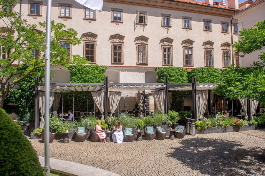 Mandarin Oriental, Prague oslaví 20 let návratem pěti šéfkuchařů - fotografie 4