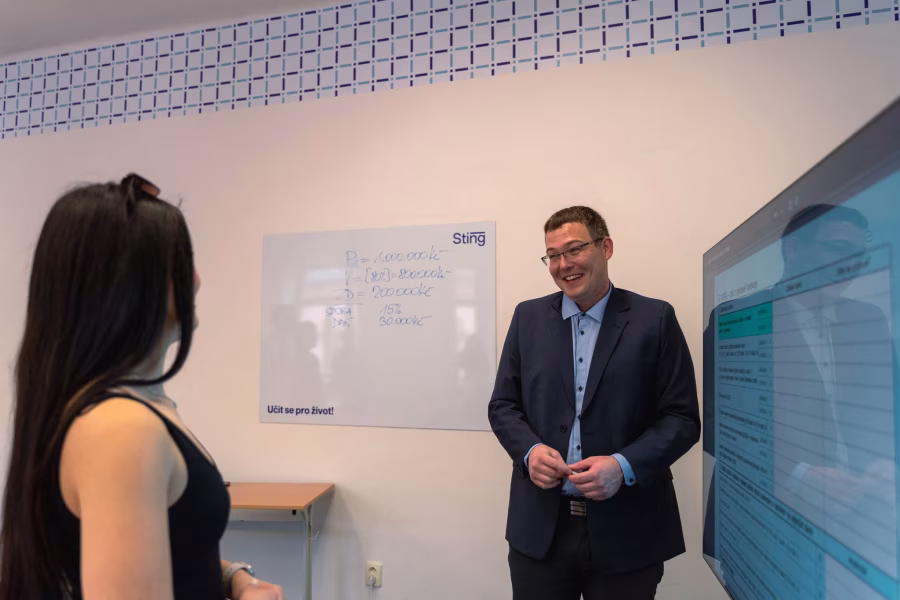 Vysoká škola Sting a NEWTON: finance, daně a účetnictví v praxi - fotografie 6