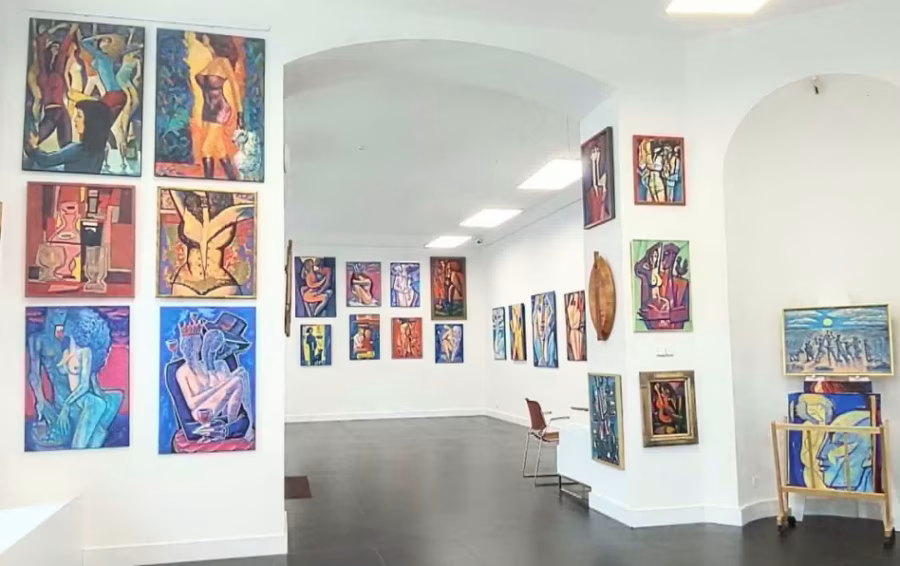 Výstava Ateliérový Salon II. Rumena Sazdova - fotografie 2