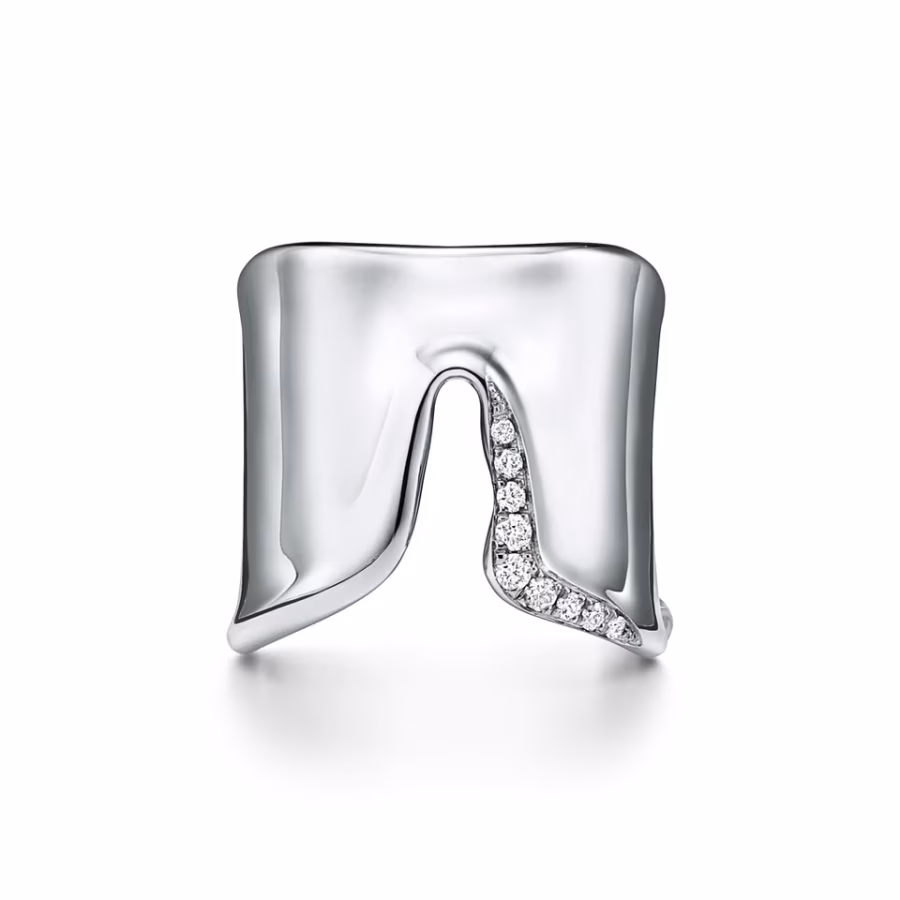 Tiffany & Co. rozšiřuje ikonickou kolekci Elsa Peretti Bone Cuff o nové diamantové varianty - fotografie 4