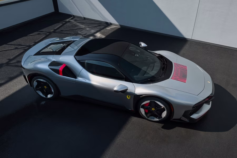 Ferrari CZ26 z horního pohledu