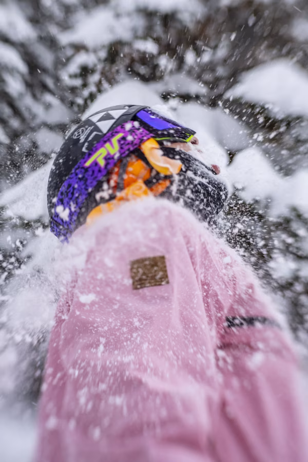 Rukavice SnowShepherd používané při lyžování