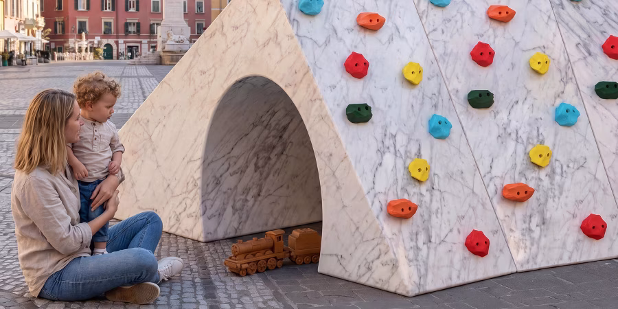 Městský mobiliář Marmifere od Studio Lievito