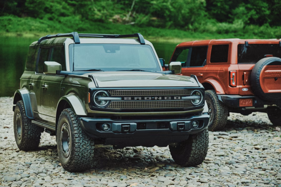 Ford Bronco Filson v otevřeném a uzavřeném provedení