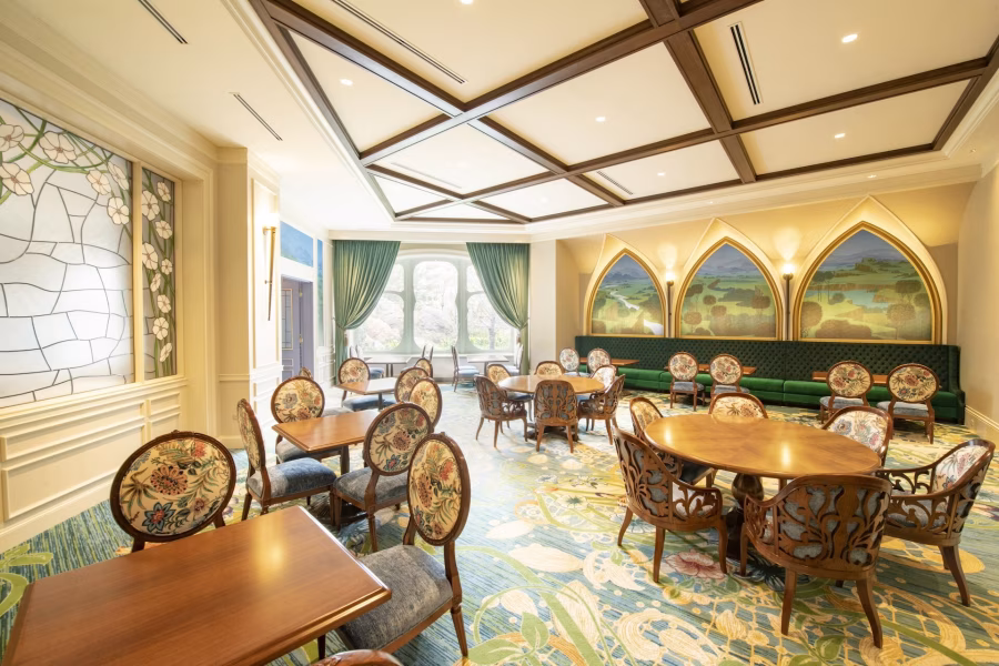 Velký dekorovaný interiér Fantasy Springs Restaurant