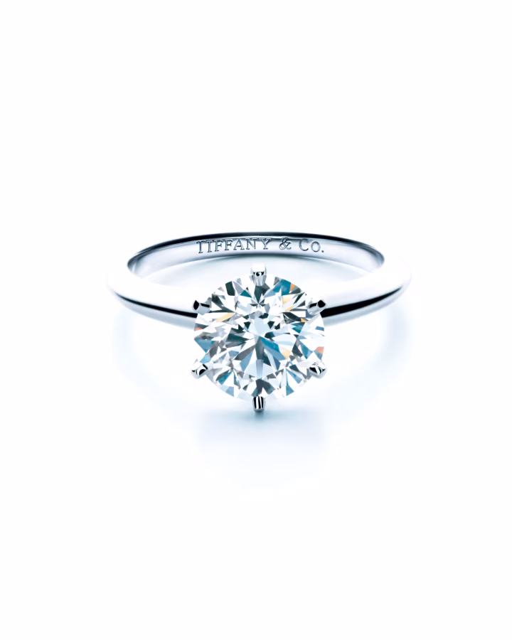 Solitérní diamantový prsten se šestikrapnovým osazením Tiffany Setting