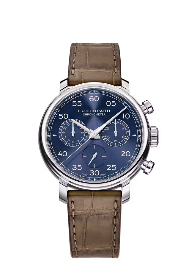 Chopard L.U.C 1963 Heritage Chronograph obléká pruskou modř – oficiální fotografie 1