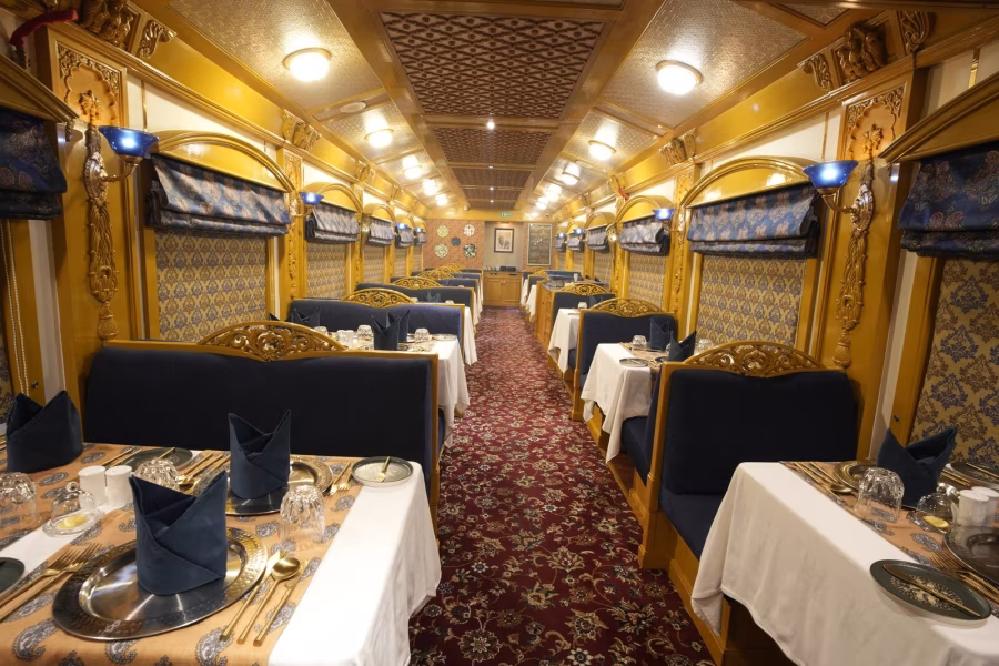 Jídelní vůz Deccan Odyssey