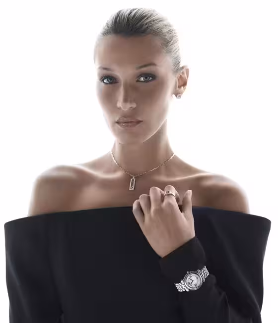 Modelka se šperky Happy Diamonds a hodinkami Happy Sport