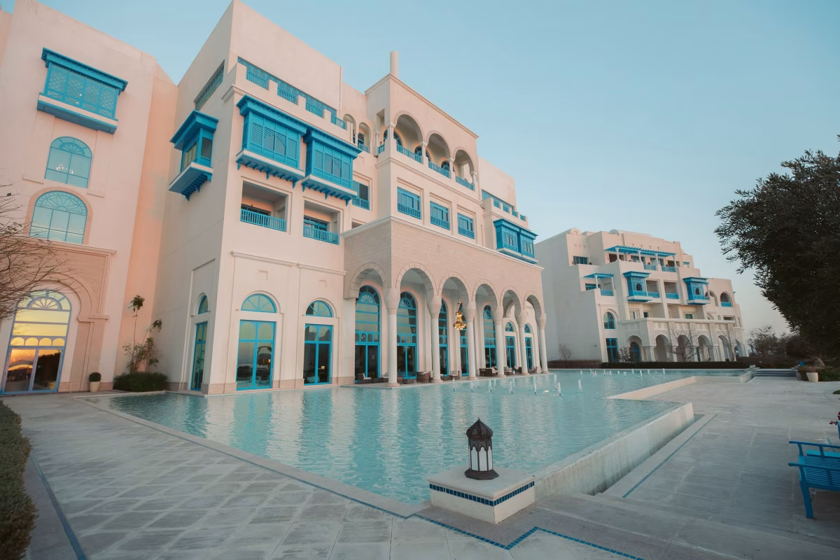 Interiér a prostory pro hosty v Hilton Salwa Beach Resort
