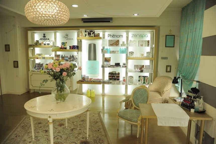 Pražský salon Royal Jessica zve na luxusní pedikúra a manikúru i muže - foto 4 | brand photo