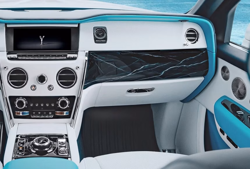 EFFORTLESS EVERYWHERE – ZIMNÍ POHÁDKA O CULLINANU OD ROLLS-ROYCE – foto 4 | brand photo