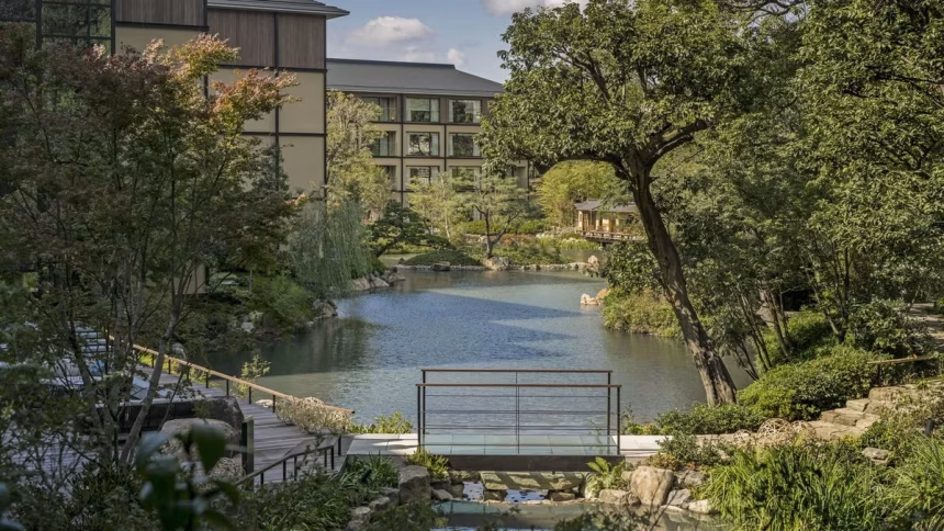 Zahrady hotelu Four Seasons Hotel Kyoto