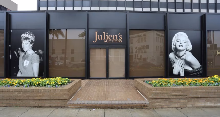 Sídlo Julien’s Auctions s výstavou hudebních memorabilií