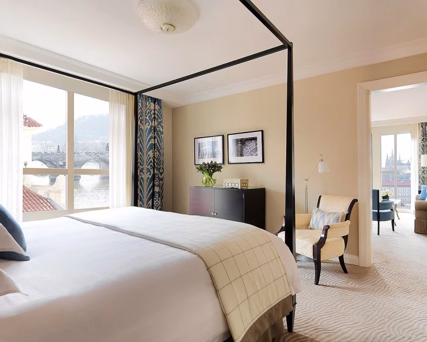 FOUR SEASONS HOTEL PRAGUE OPĚT ZABODOVAL V ŽEBŘÍČKU NEJLEPŠÍCH HOTELŮ NA SVĚTĚ - foto 5 | brand photo