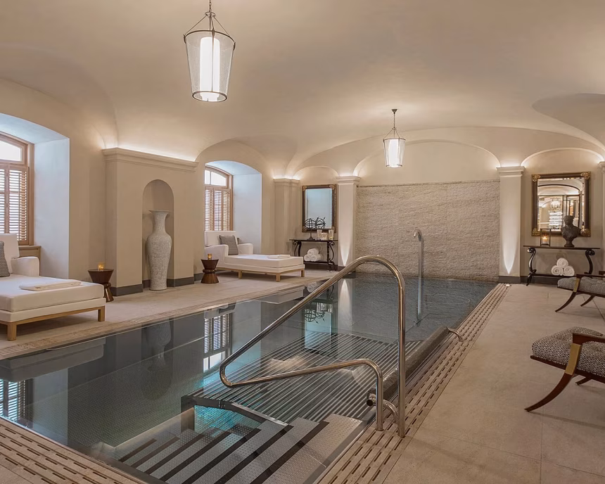 FOUR SEASONS HOTEL PRAGUE OPĚT ZABODOVAL V ŽEBŘÍČKU NEJLEPŠÍCH HOTELŮ NA SVĚTĚ - foto 6 | brand photo