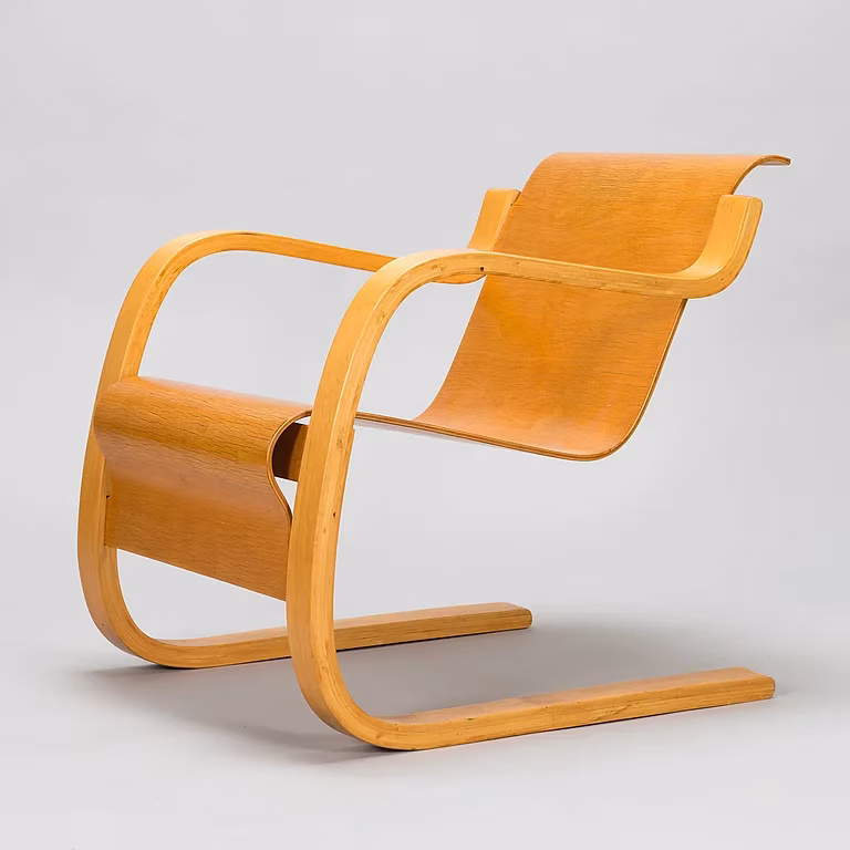 Moderní design v nabídce Bonhams