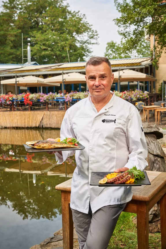 Prozkoumejte s majitelem a šéfkuchařem Hynkem Vávrou restauraci Hliněná bašta. Místo, kde se vaří s láskou - foto 6 | b…
