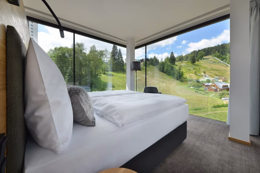 Objevte krásu Pece pod Snežkou společně s Adamem Samiecem, ředitelem Grand Hotelu Hradec – foto 3 | brand photo