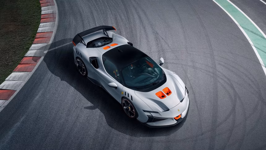 Ferrari SF90 XX Stradale: Žhavé superauto