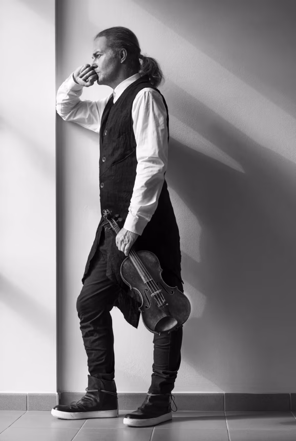 Houslový virtuóz Pavel Šporcl: Rozhovor o hudbě, která spojuje světy – foto 2 | brand photo