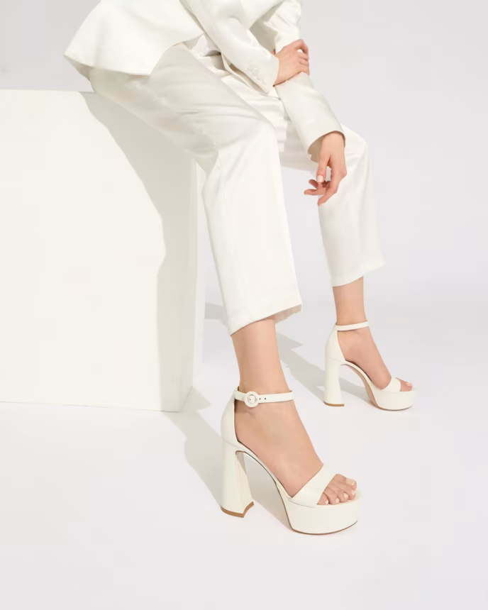 Gianvito Rossi: nadčasová elegance pro nevěsty - fotografie 10