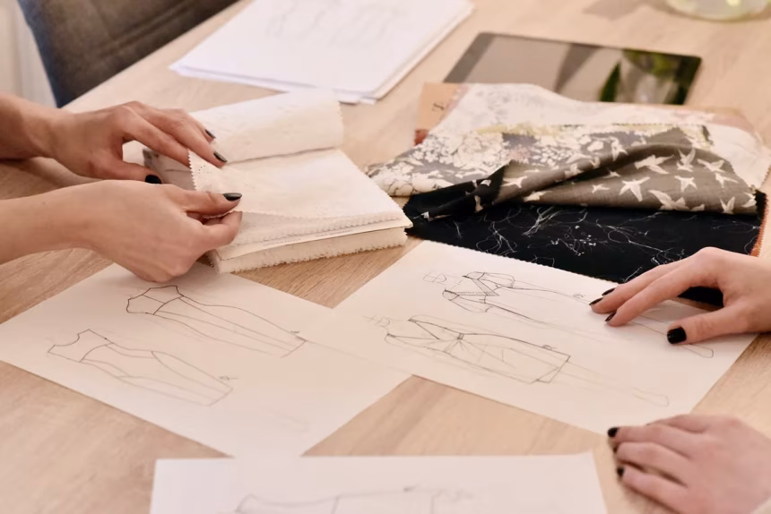 Nadčasová elegance na míru: Petra Györgyová o pánské krejčovině, udržitelnosti a ženské linii v designu - foto 4 | bran…