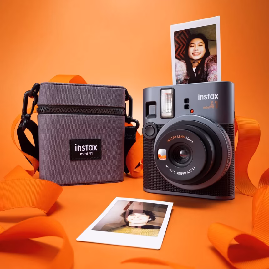 Soutěž o 3 instantní fotoaparáty instax mini 41 - foto 2 | brand photo