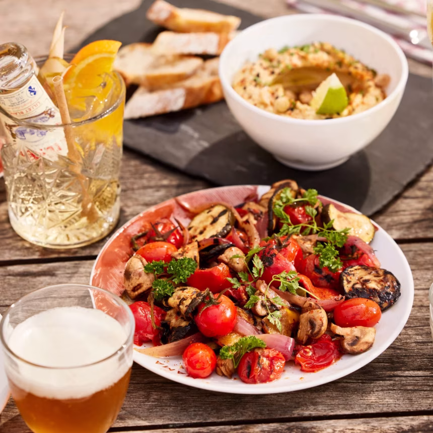 Letní BBQ večery v Mama Shelteru – fotografie 3