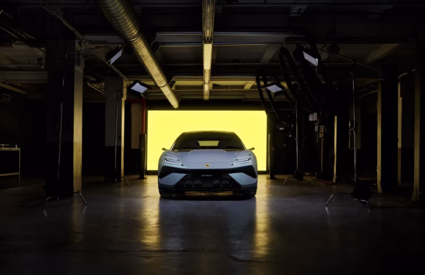 Lotus představuje čtyřdveřový plně elektrický Hyper-GT, Emeya - foto 4 | brand photo
