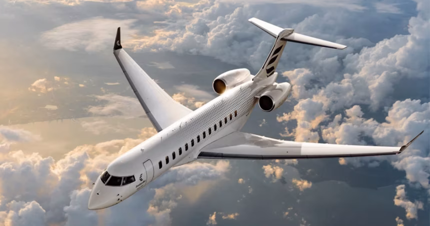 Bombardier Global 7500 při letu nad oblačností