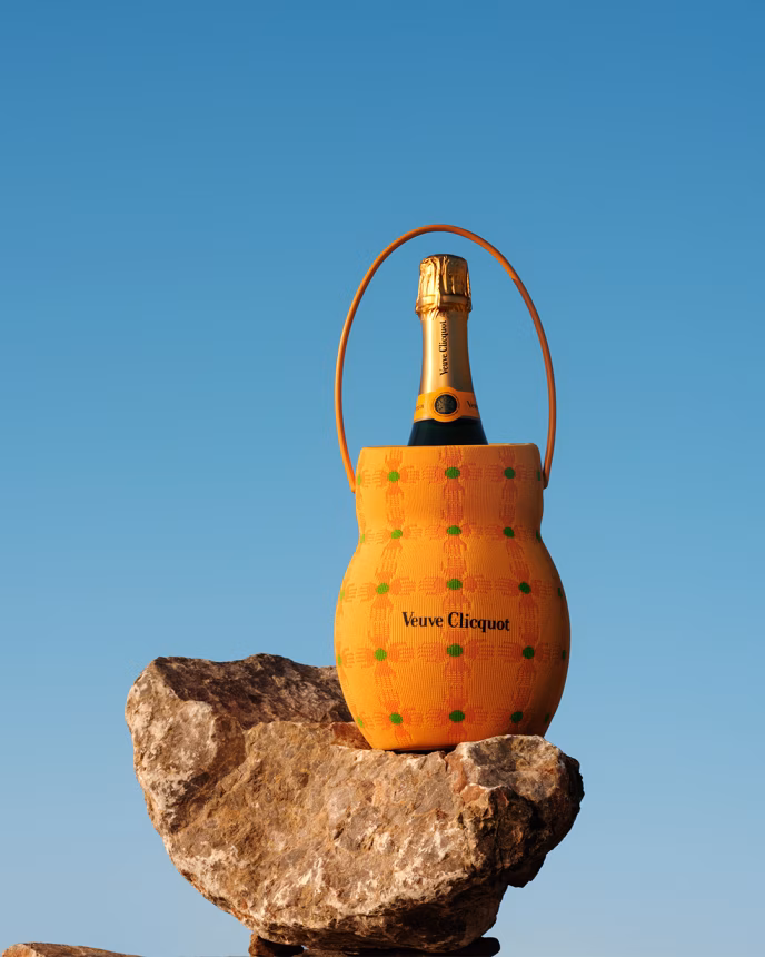 Veuve Clicquot a Yinka Ilori představují kolekci Chasing the Sun: Oslava světla, radosti a optimismu