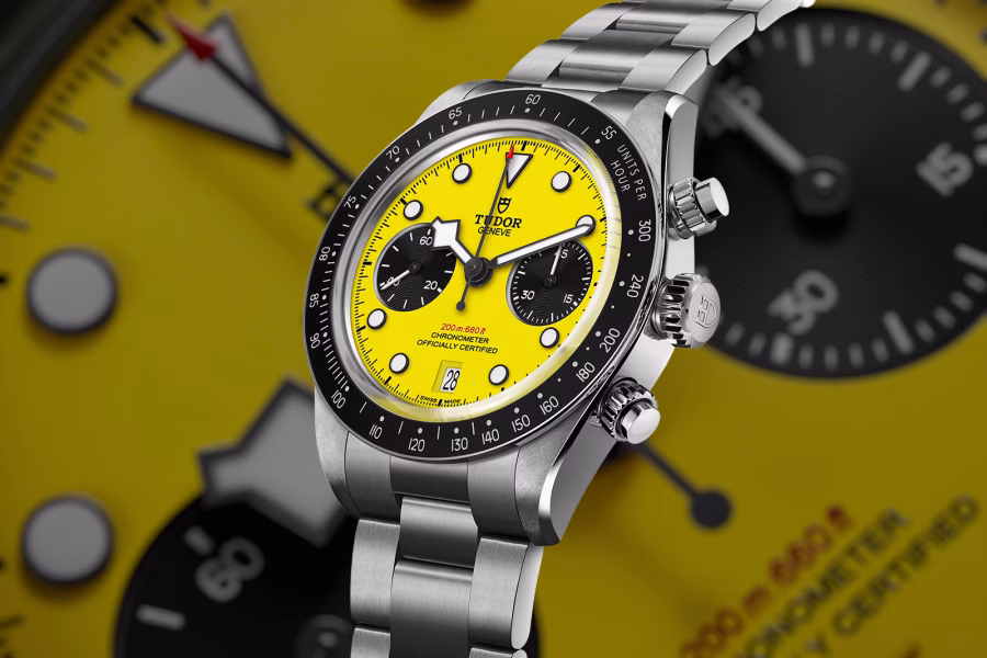 Tudor Black Bay Chrono 39 Bumblebee přichází v dokonale kompaktním rozměru