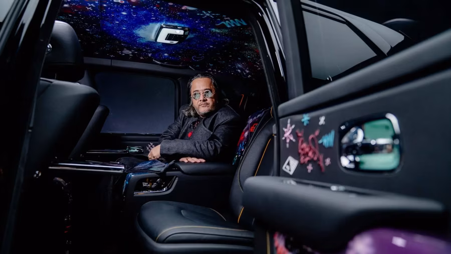 Ručně zpracovaný interiér zakázkového vozu Rolls Royce