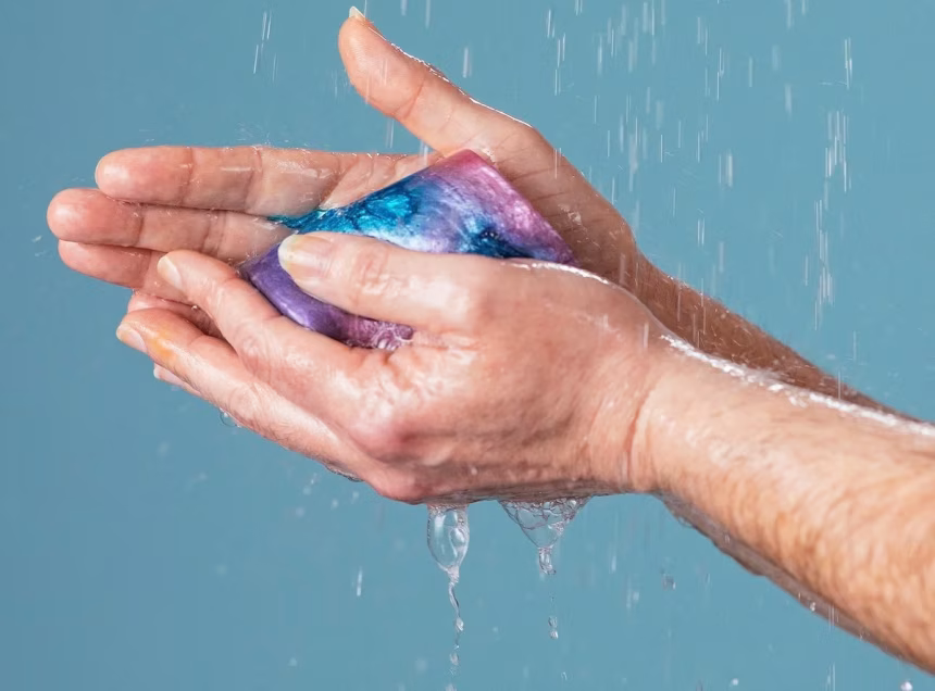 Nová forma sprchové zábavy díky strašidelným sprchovým doplňkům od Lush - foto 1 | brand photo