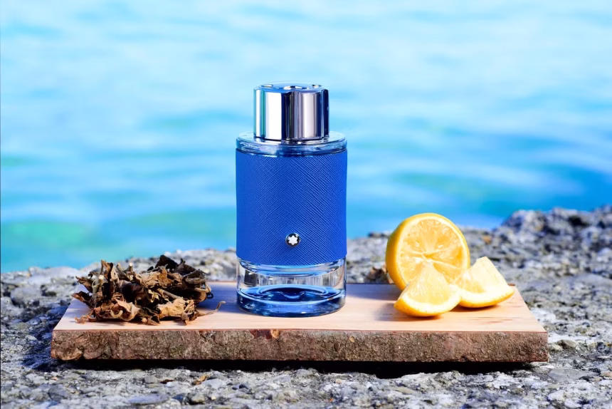 Nové dobrodružství na obzoru - Montblanc Explorer Ultra Blue - foto 1 | brand photo