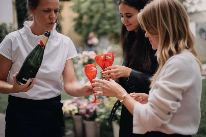 Originální večer CHATTY se šampaňským MUMM - foto 1 | brand photo