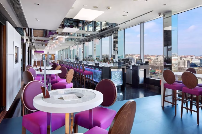 Oslava 11. narozenin Cloud 9 Sky Bar & Lounge