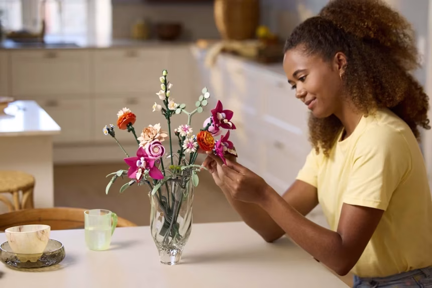 Oslavte na Valentýna všechny podoby lásky s kolekcí květin LEGO® Botanicals - foto 1 | brand photo