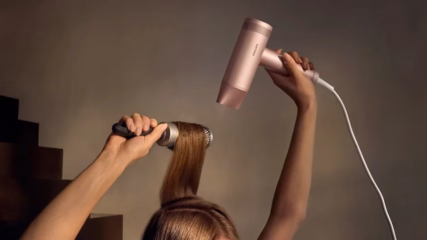 Philips Hair Dryer 8000 Series: perfektní kombinace výkonu a ochrany vlasů - foto 1 | brand photo