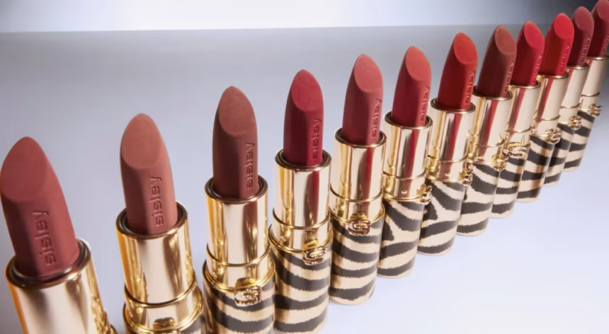 Phyto-Rouge Velvet od SISLEY PARIS: První matná sametová rtěnka svého druhu s intenzivní, dlouhotrvající barvou a…