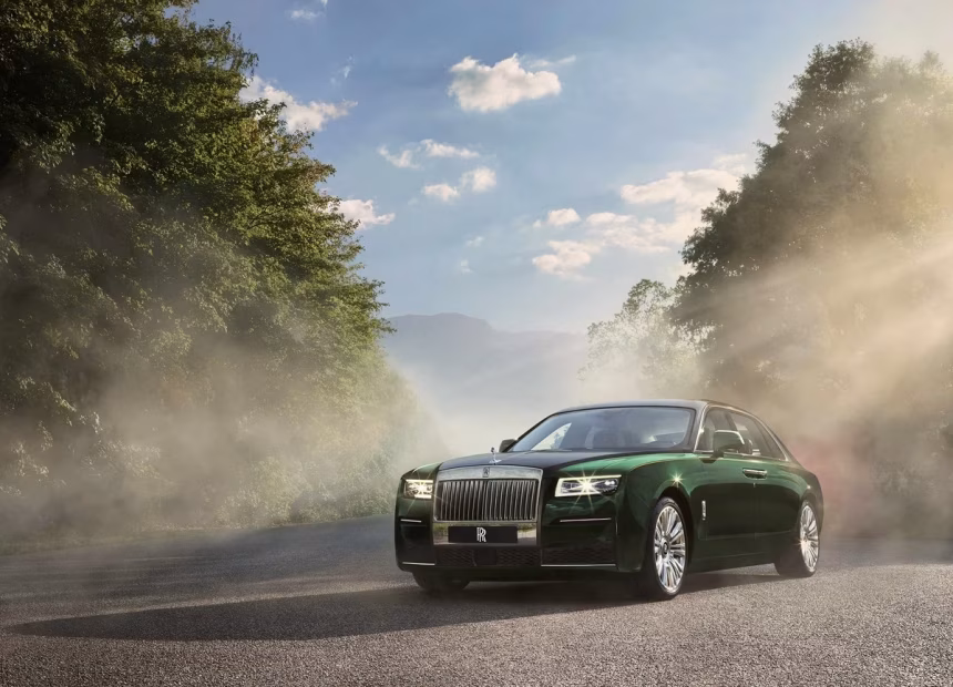 ROLLS-ROYCE ODHALIL NOVÝ GHOST EXTENDED - foto 1 | brand photo