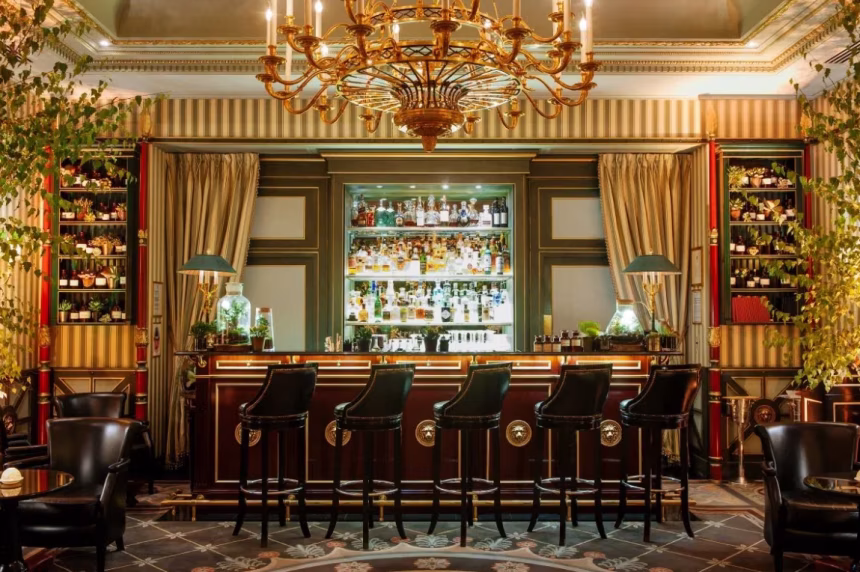 Shangri-La Paris: luxusní výhled na Eiffelovu věž z apartmá - fotografie 2
