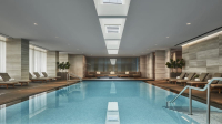 Bazén v hotelu Four Seasons Toronto