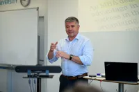 Podnikání v časech nejistoty: Proč moderní byznys vyžaduje víc než jen teorii - foto 1 | brand photo